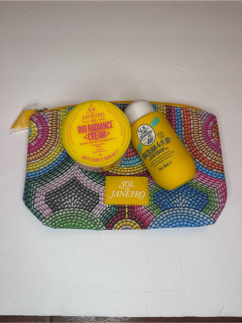 Sol de Janeiro Yellow Rio Radiance Cream & Brazilian 4-Play Shower Gel Set